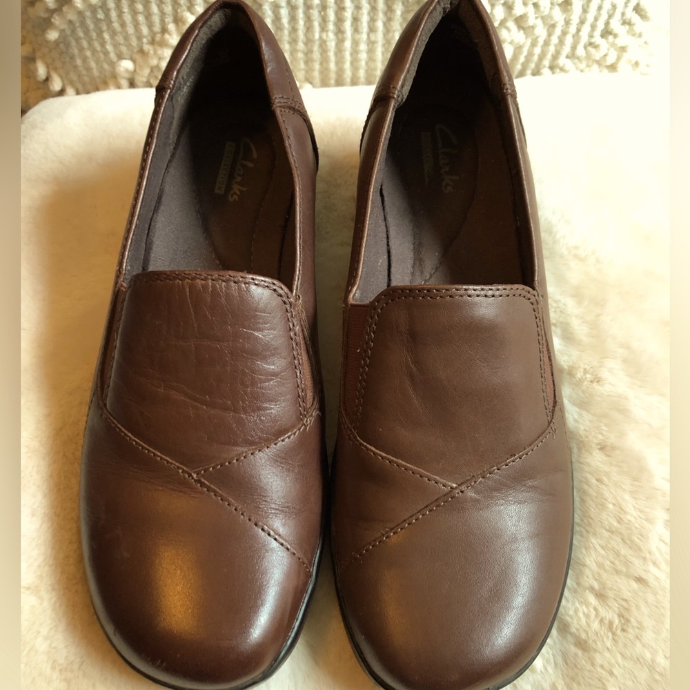 Clark’s Leather Loafers - Size 8